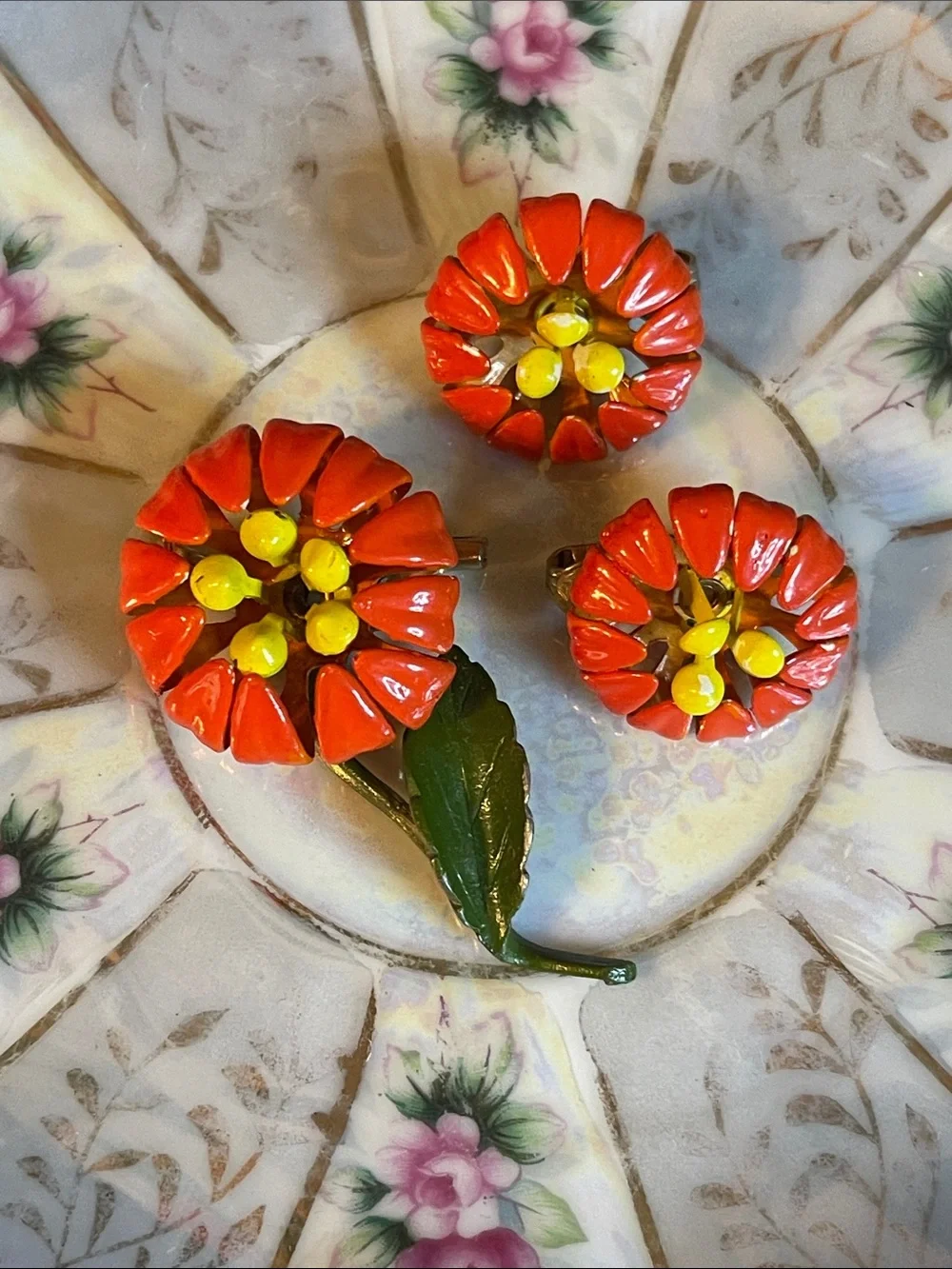 1960’s Retro Colorful Enamel Flower Brooch & Clip On Earring Set